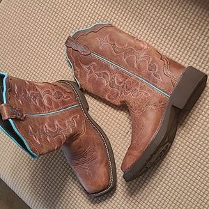 Justin Gypsy Womens 6.5 beautiful L2900 leather embroidered Western boot teal